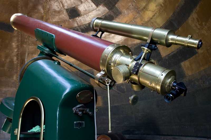 The 1874 refractor in the South Dome. Photograph 